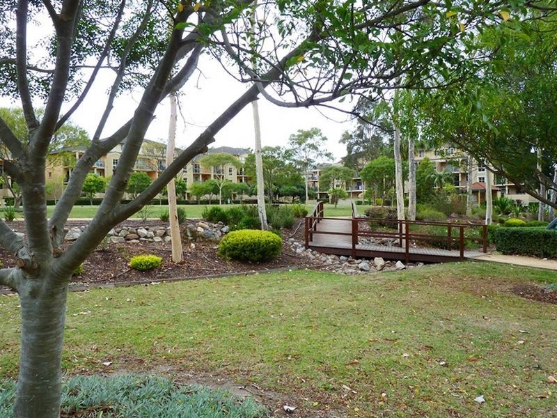 4/3 Bradley Place, Liberty Grove NSW 2138