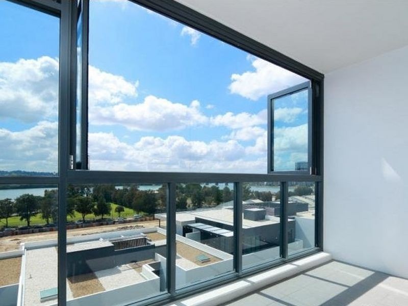 701/5 Waterways St, Wentworth Point NSW 2127