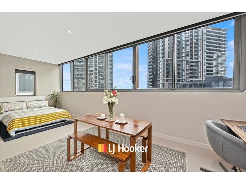 18 Footbridge Blvd, Wentworth Point NSW 2127