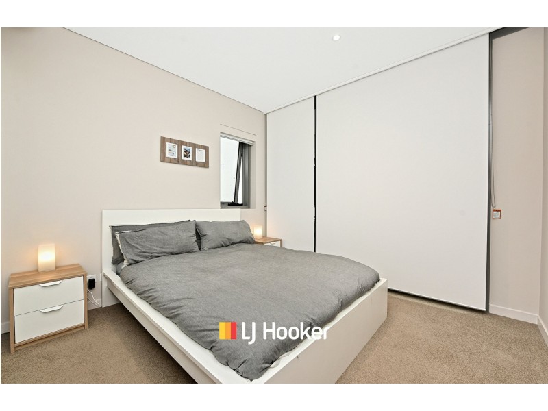 18 Footbridge Blvd, Wentworth Point NSW 2127