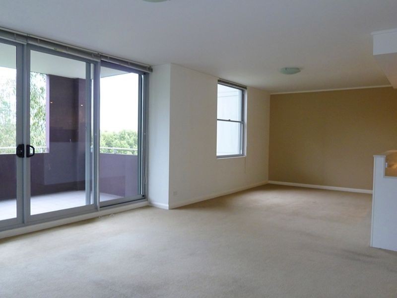 202/2 Shoreline Drive, Rhodes NSW 2138