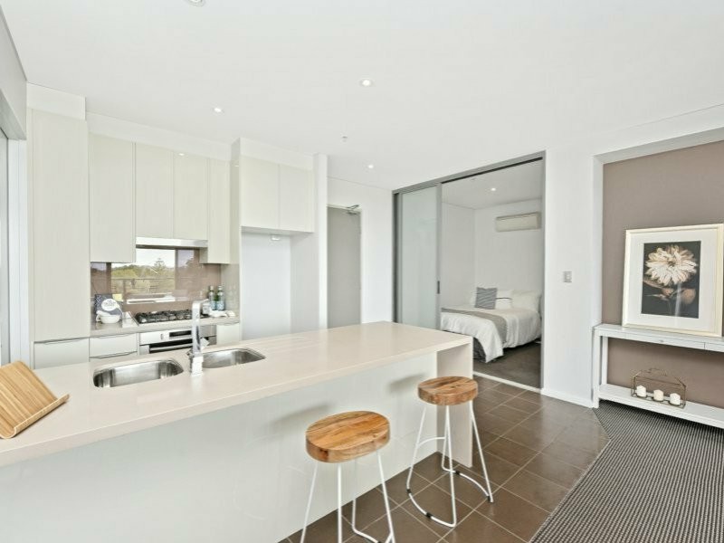 1205/87 Shoreline Drive, Rhodes NSW 2138