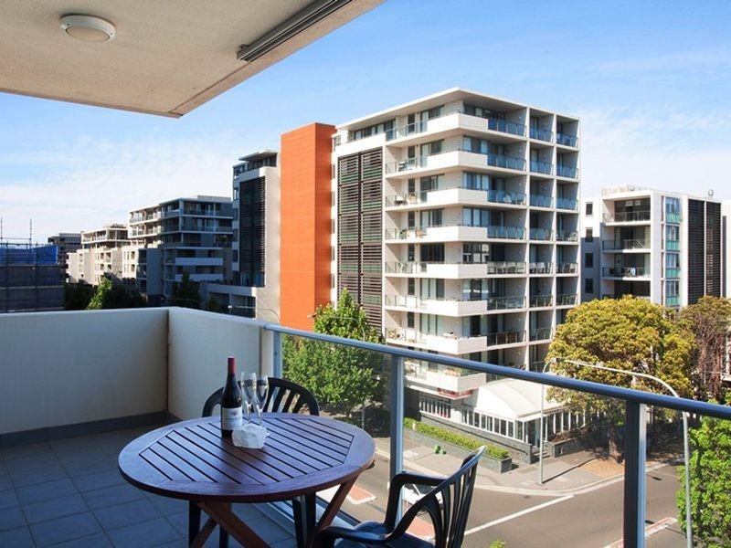 502/2 Walker Street, Rhodes NSW 2138