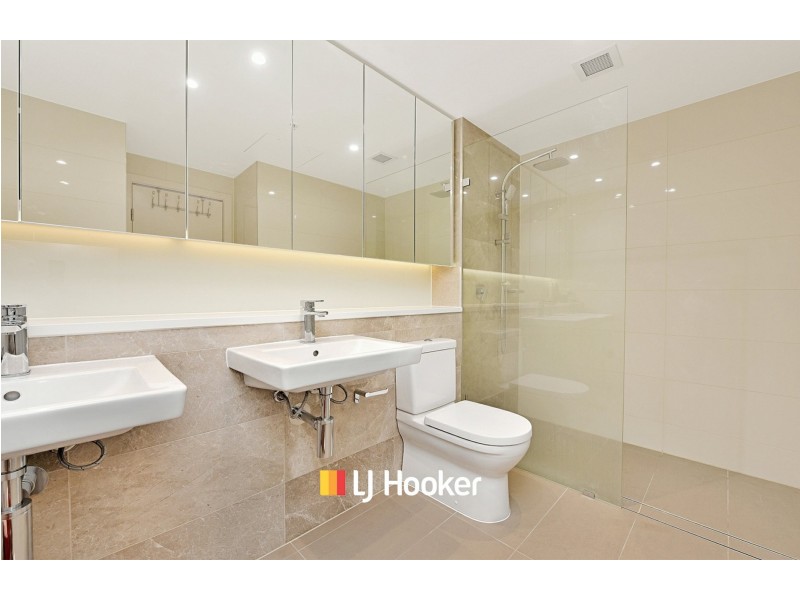 18 Footbridge Blvd, Wentworth Point NSW 2127