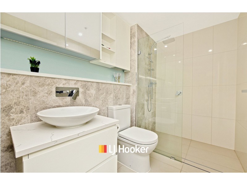 4 Footbridge Blvd, Wentworth Point NSW 2127