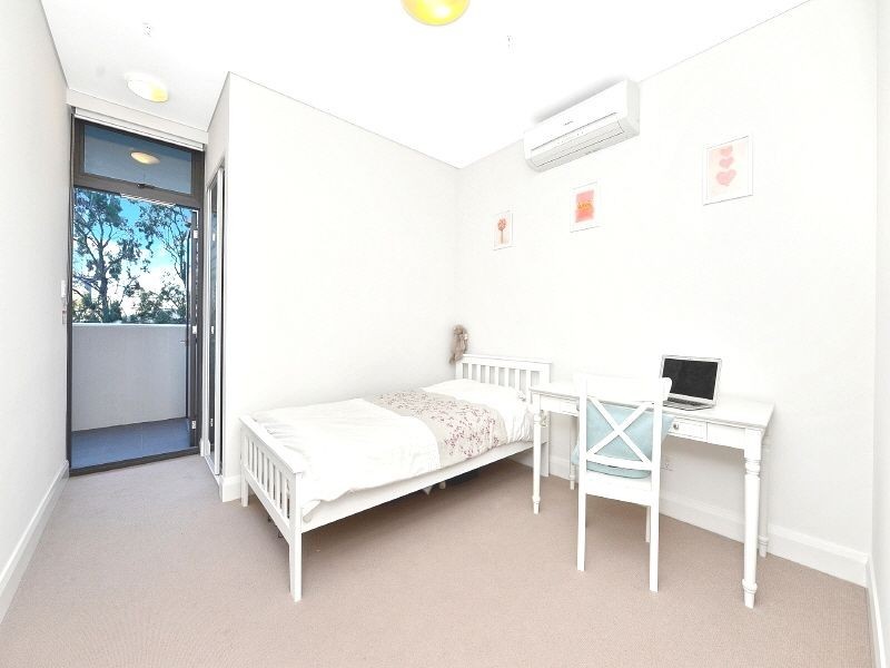 E210/1 Gauthorpe Street, Rhodes NSW 2138