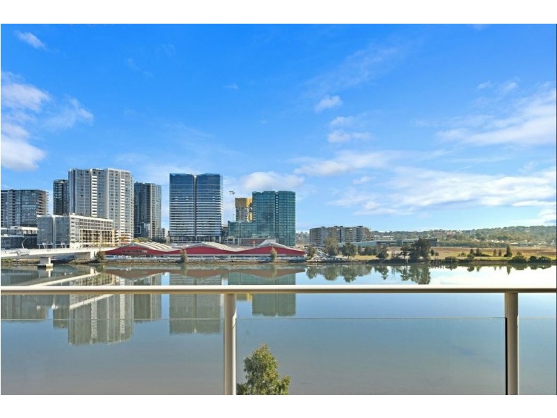 4 PEAKE AVENUE, Rhodes NSW 2138