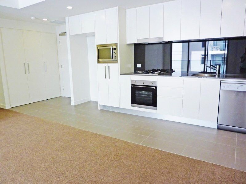 303/15 Shoreline Drive, Rhodes NSW 2138