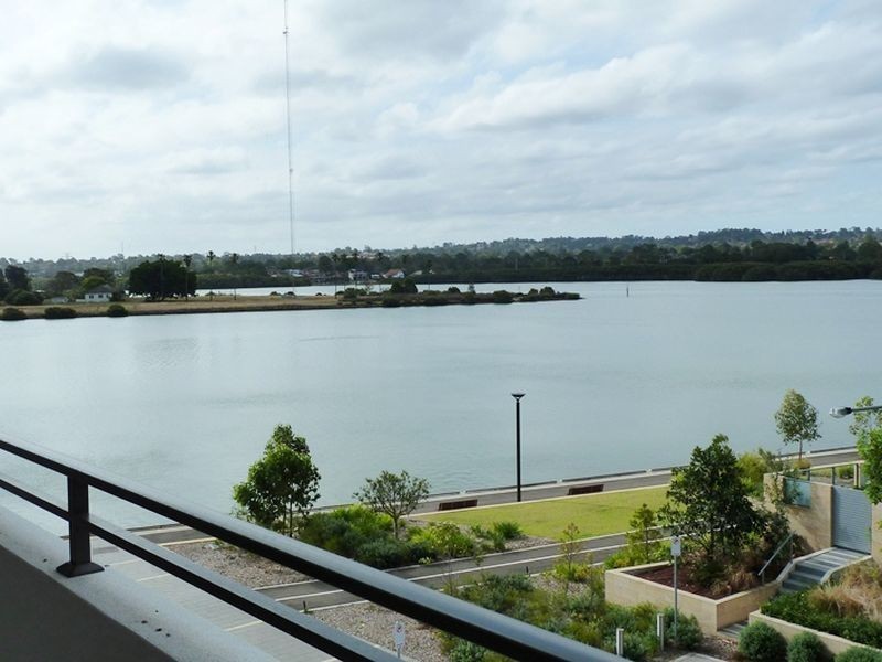 401/5 Nina Gray Avenue, Rhodes NSW 2138
