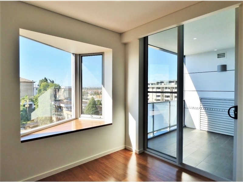 502/2 Arthur Street, Marrickville NSW 2204