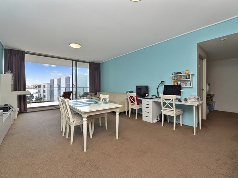 402/12 Shoreline Drive, Rhodes NSW 2138