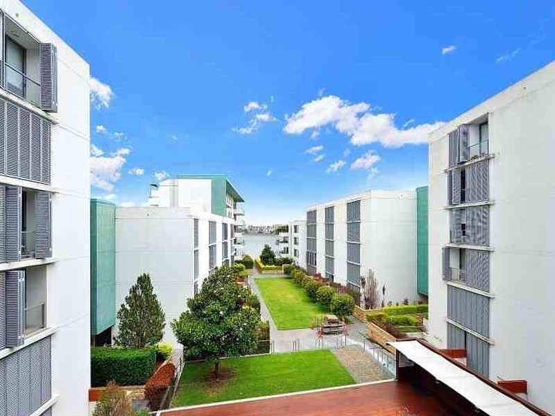 402/12 Shoreline Drive, Rhodes NSW 2138