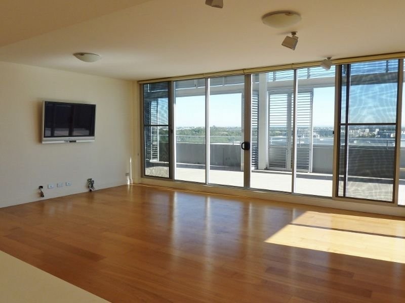 702/42 Rider Boulevard, Rhodes NSW 2138