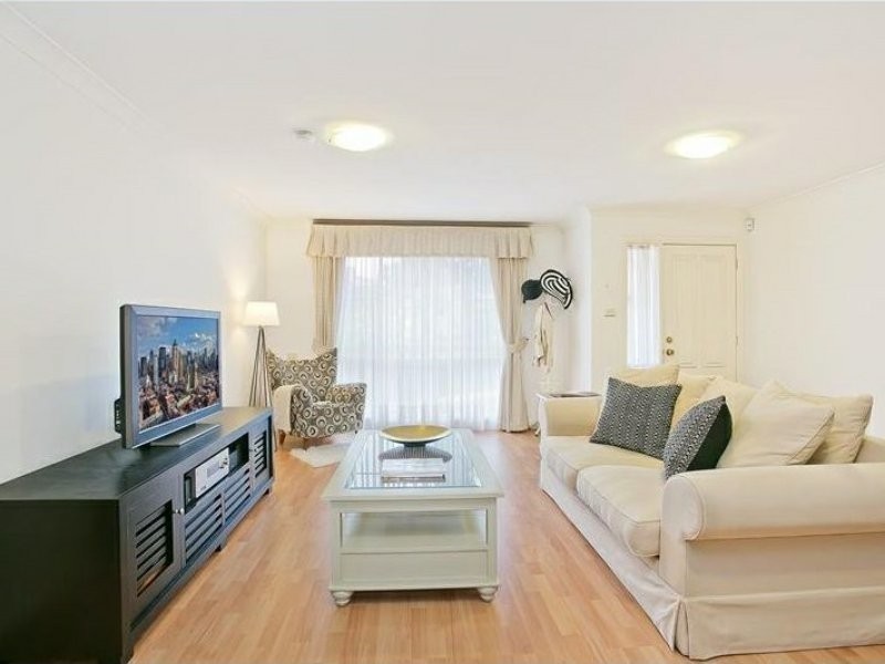 2/25 Wandoo Avenue, Ryde NSW 2112