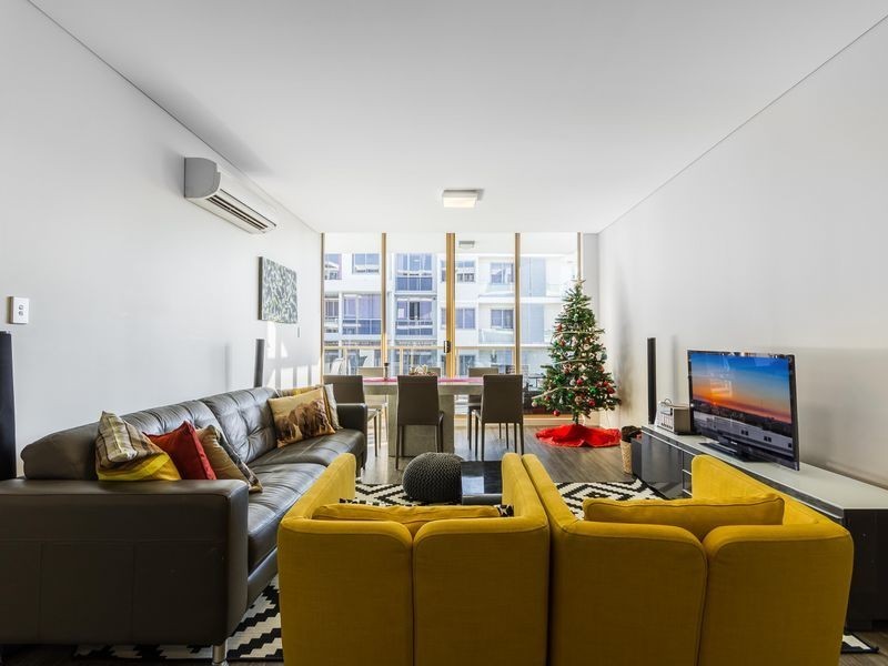 720/89 Shoreline Drive, Rhodes NSW 2138