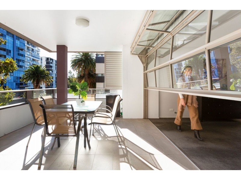 1202/2 Sterling Circuit, Camperdown NSW 2050