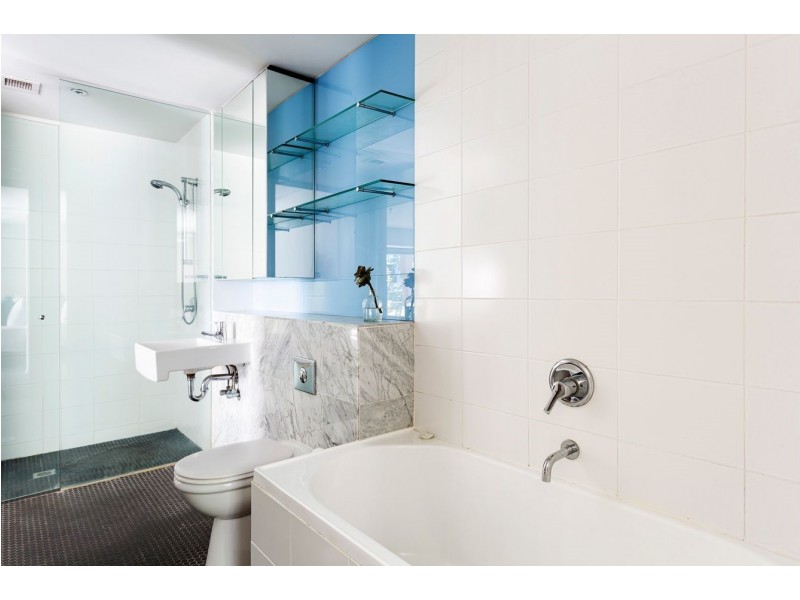 1202/2 Sterling Circuit, Camperdown NSW 2050