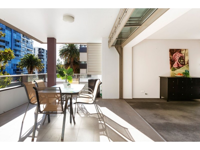 1202/2 Sterling Circuit, Camperdown NSW 2050