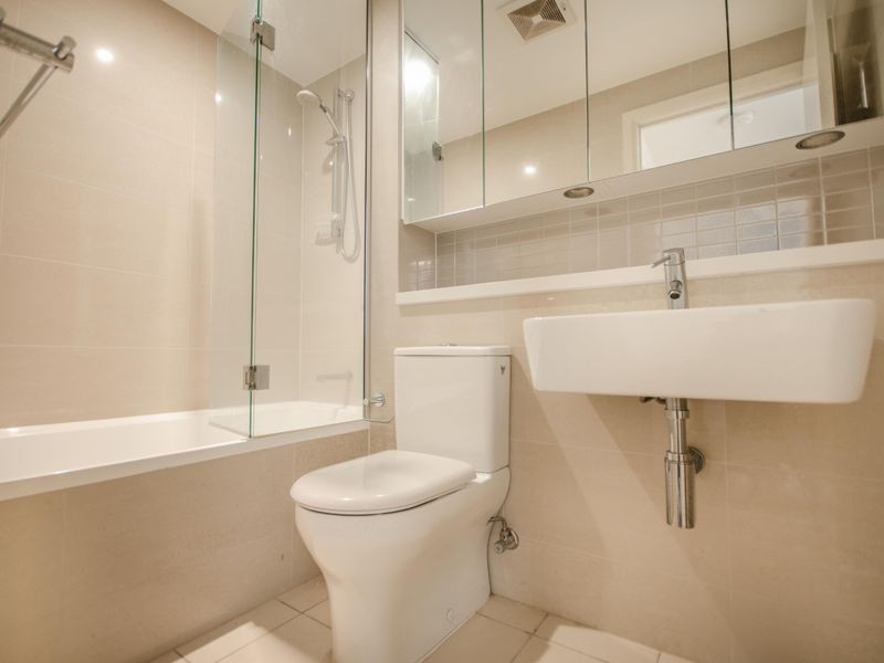 22/2 Nina Gray Ave, Rhodes NSW 2138