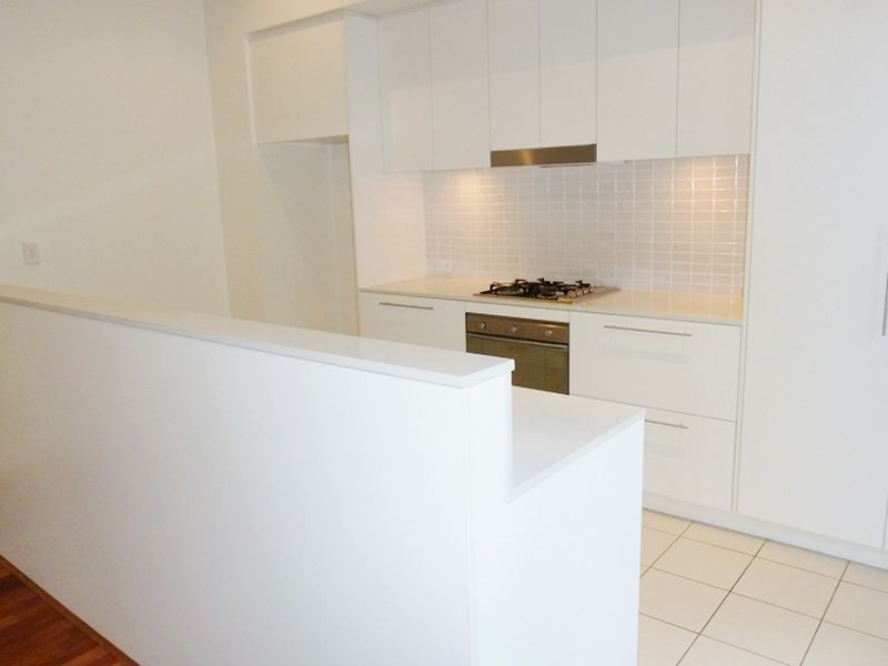 102/28 Rider Blvd, Rhodes NSW 2138