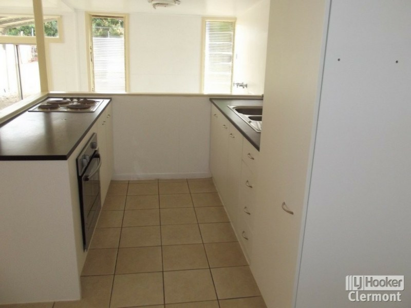 10 Monash Street, Clermont QLD 4721