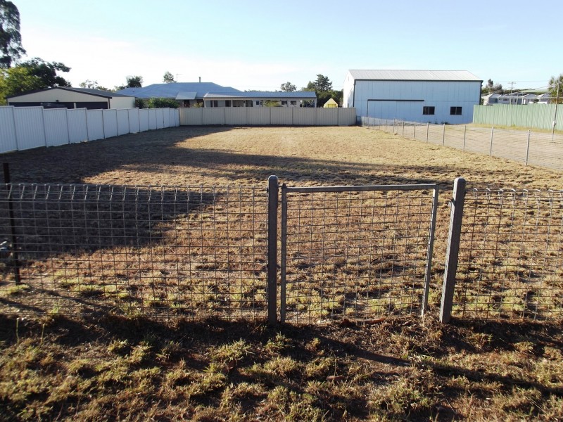 6 Playfair Street, Clermont QLD 4721