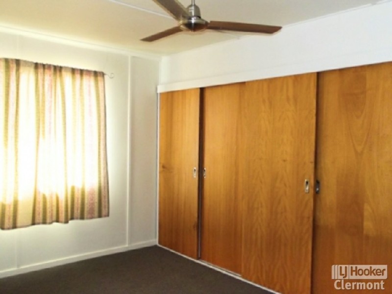 11 East Lane, Clermont QLD 4721