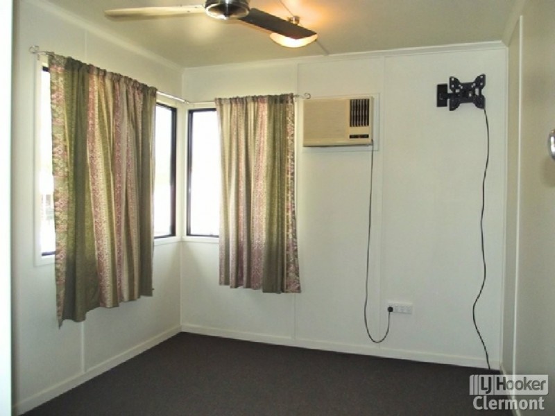 11 East Lane, Clermont QLD 4721