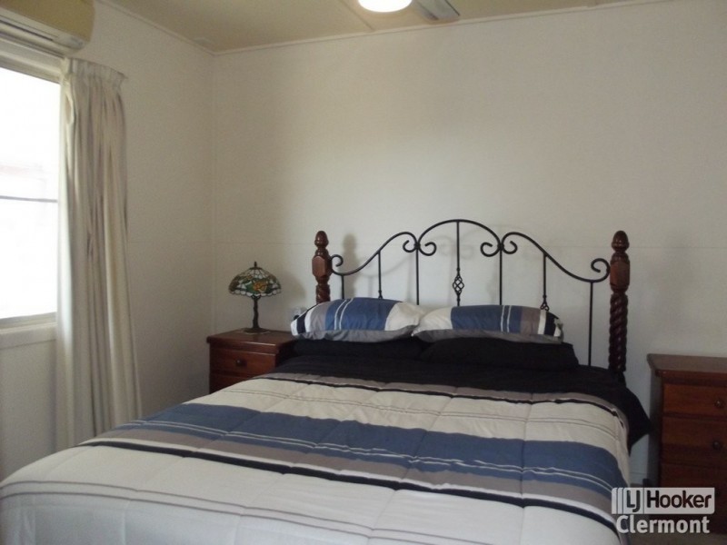 35 Langton Street, Capella QLD 4723