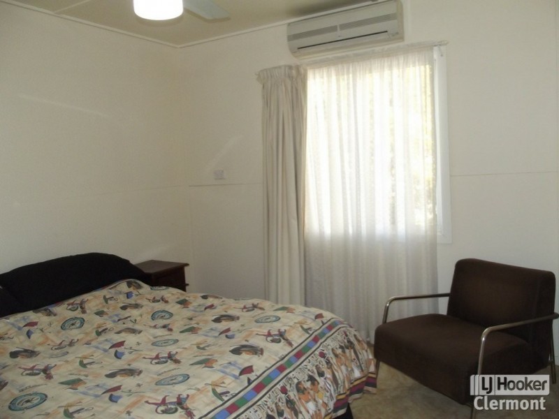 35 Langton Street, Capella QLD 4723