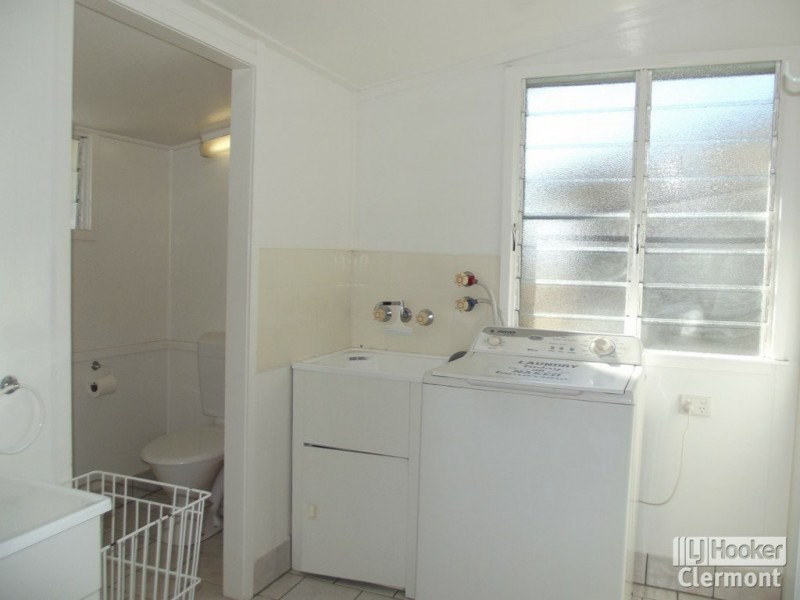 35 Langton Street, Capella QLD 4723