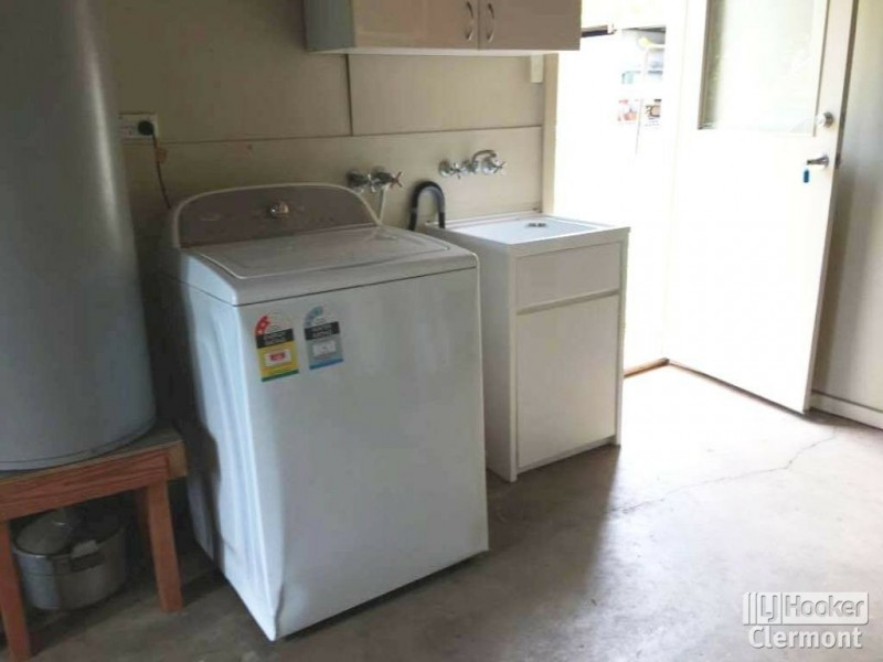 Unit 3/33 Tropic Street, Clermont QLD 4721