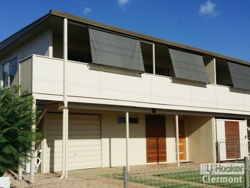 Unit 3/33 Tropic Street, Clermont QLD 4721