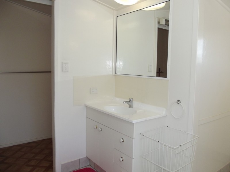 35 Langton Street, Capella QLD 4723