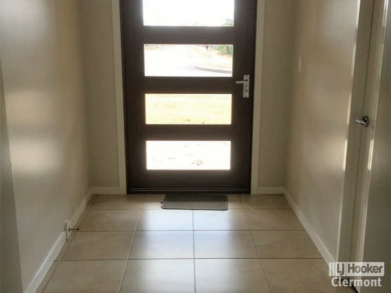 93 Burn Street, Capella QLD 4723