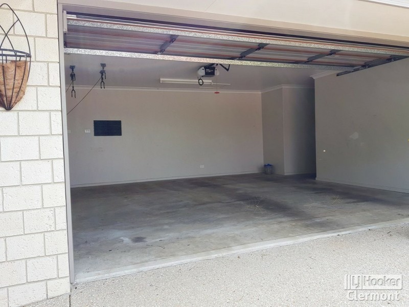 93 Burn Street, Capella QLD 4723