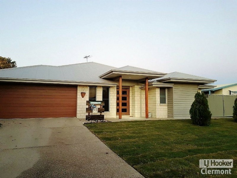 93 Burn Street, Capella QLD 4723