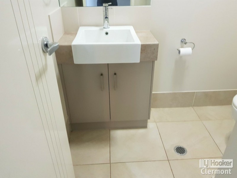 93 Burn Street, Capella QLD 4723