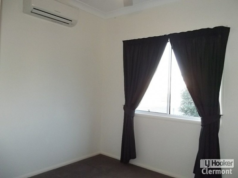 11 Burn Street, Capella QLD 4723