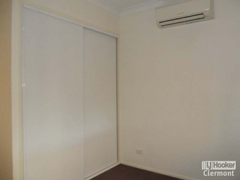 11 Burn Street, Capella QLD 4723