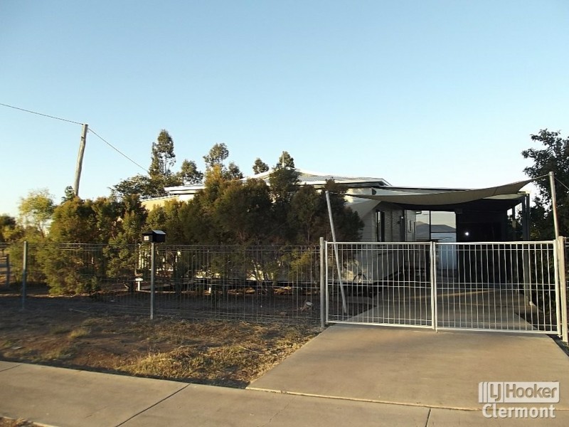 11 Burn Street, Capella QLD 4723