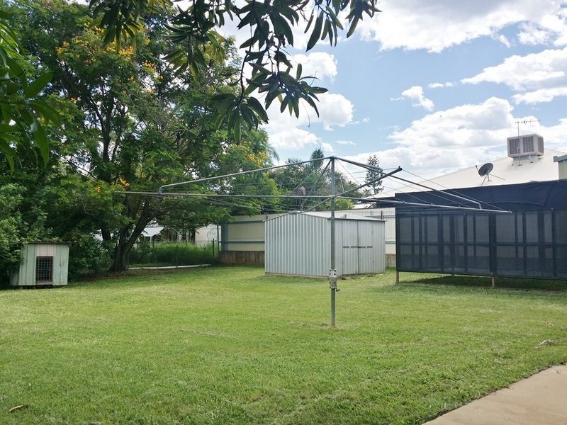 20 Kitchener Street, Clermont QLD 4721