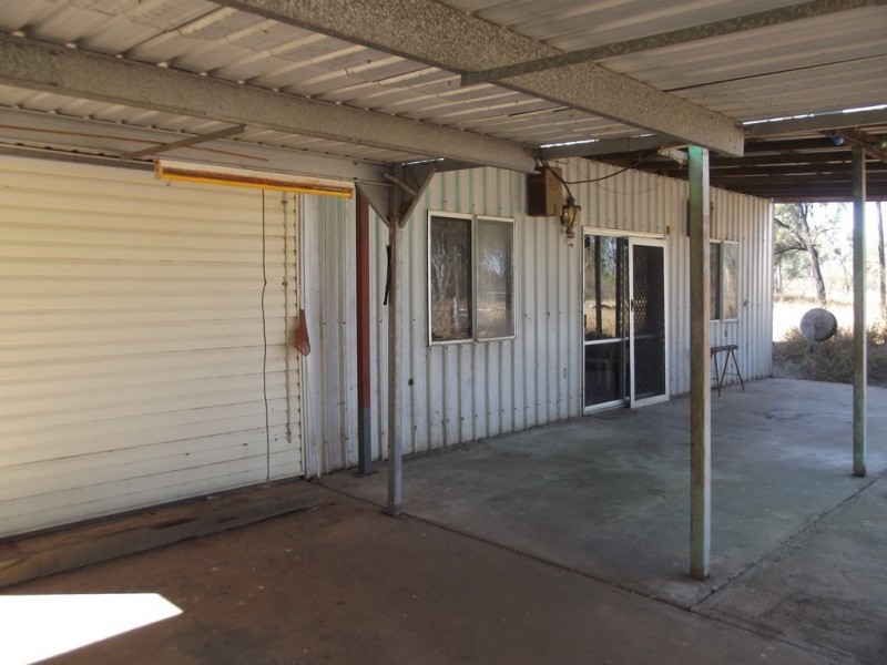 19 Albert Lane, Clermont QLD 4721