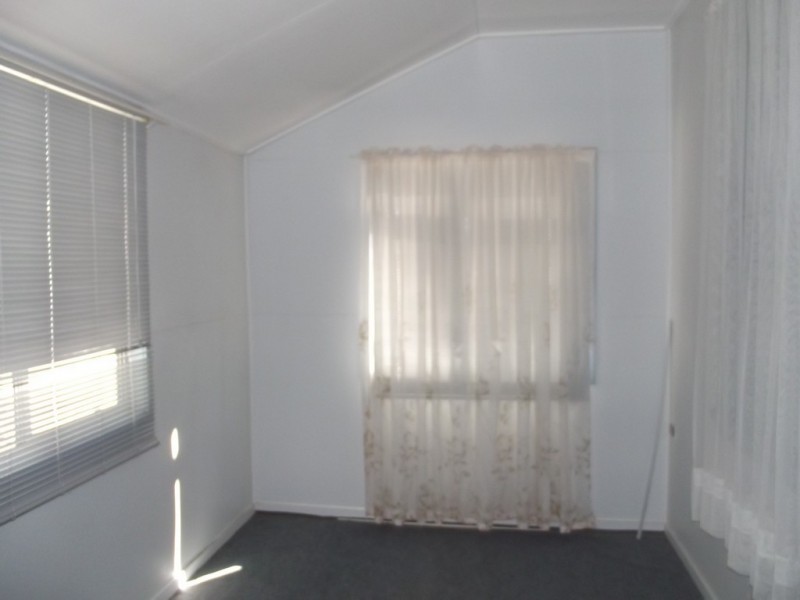 19 Albert Lane, Clermont QLD 4721
