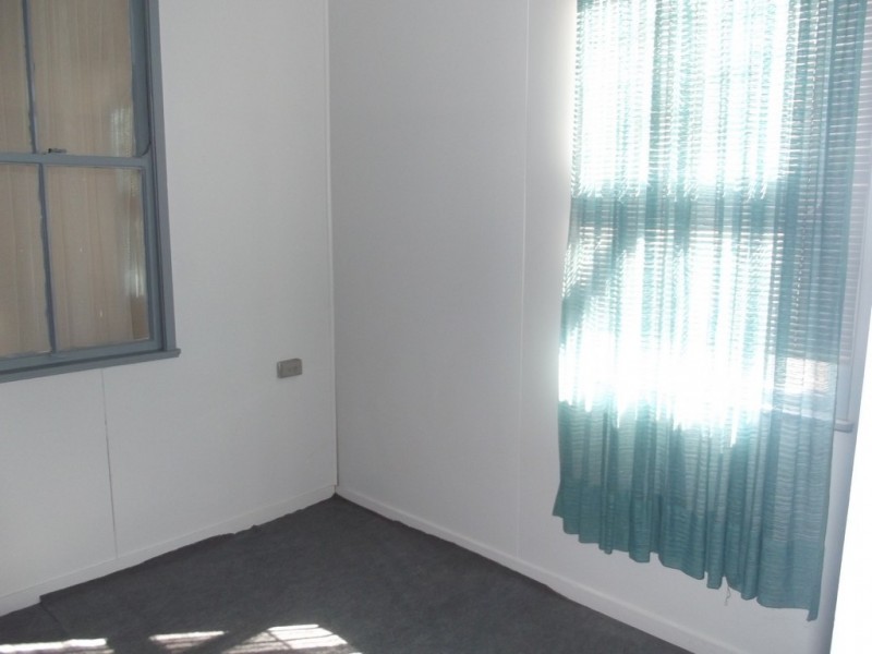 19 Albert Lane, Clermont QLD 4721