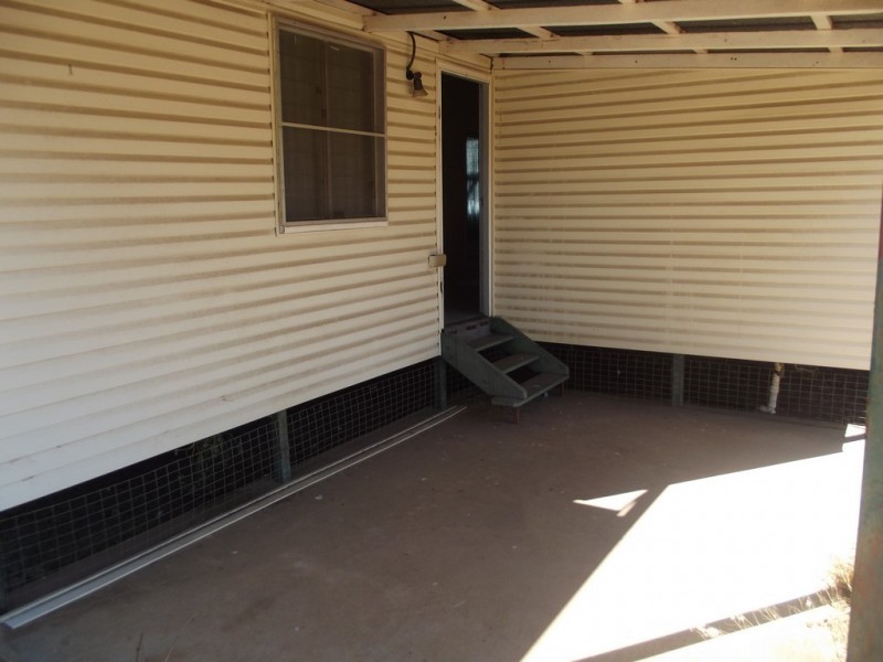 19 Albert Lane, Clermont QLD 4721