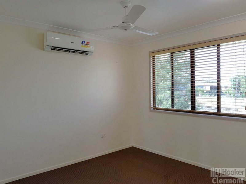 8A Playfair Street, Clermont QLD 4721