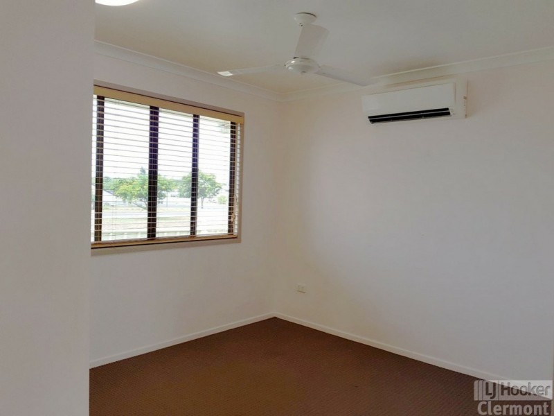 8A Playfair Street, Clermont QLD 4721