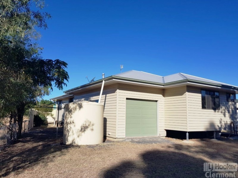 8A Playfair Street, Clermont QLD 4721