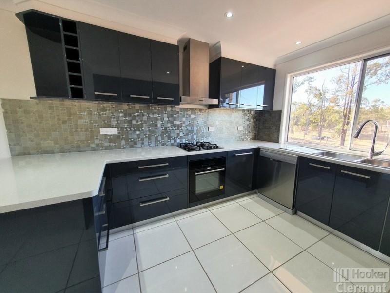 18 Nugget Lane, Clermont QLD 4721